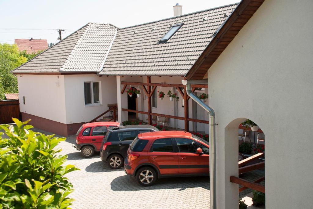 エゲルサロークPolonia Apartmanアパートメント エクステリア 写真